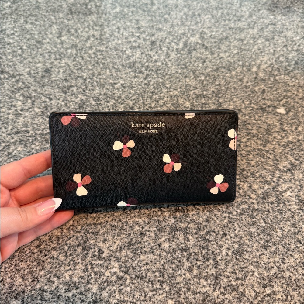 Kate Spade Black and Red Wallet Sleek Design